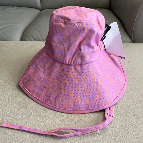 NWT - Billabong Women’s Wide Brim Sun Shade Bucket Hat - Picture 1 of 9